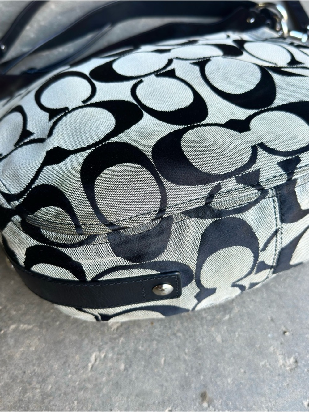 Coach Signature C Zoe Hobo Bag Black White Y2K Canvas Leather F14709 - Picture 5 of 14